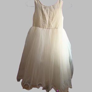 GIRLS LAYERED WHITE PARTY DRESS SIZE 8